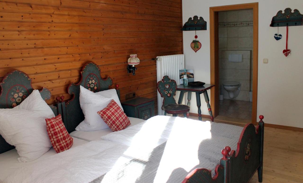 Berggasthof Karntner Alm Hotel มิทเทนวัลด์ ภายนอก รูปภาพ