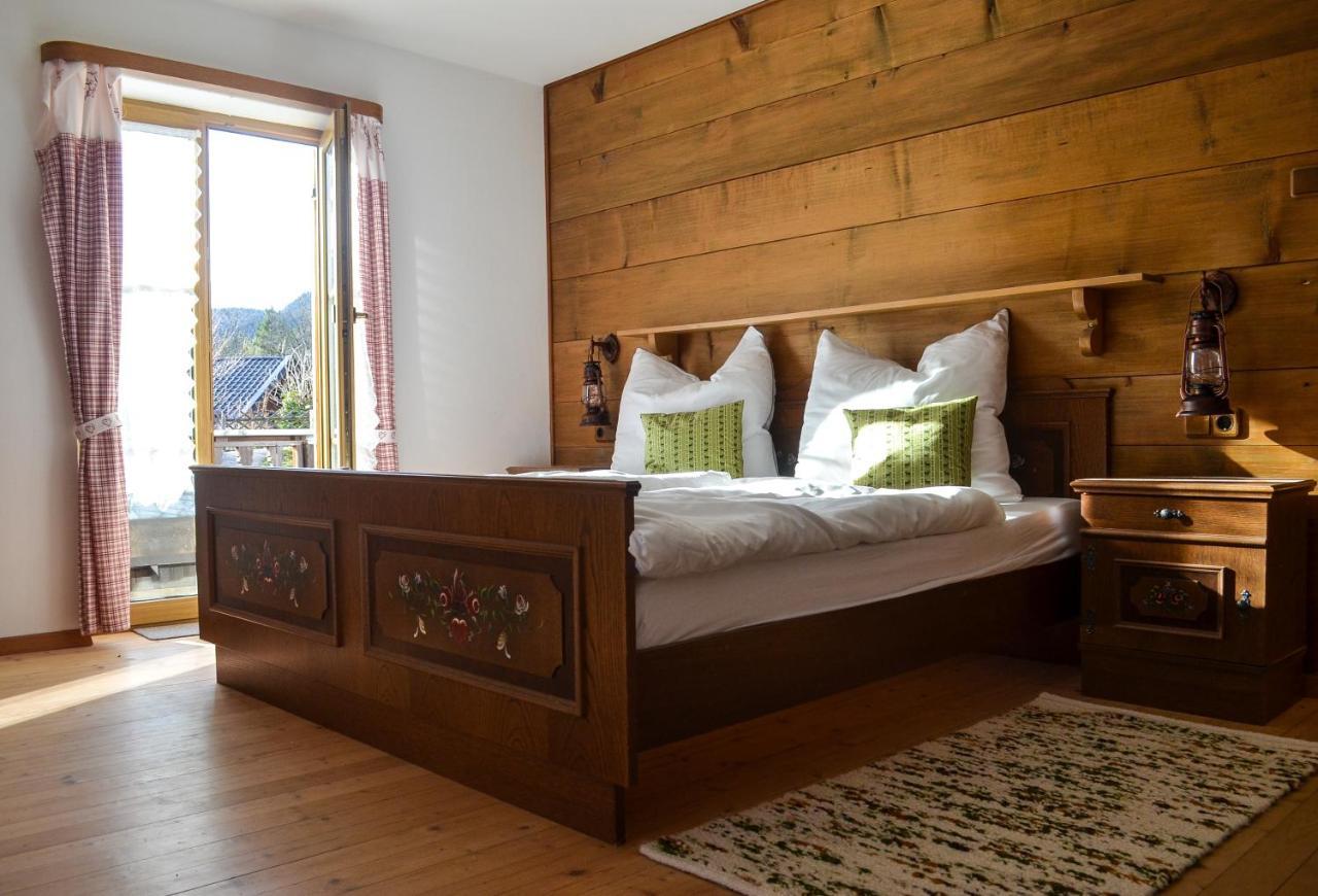 Berggasthof Karntner Alm Hotel มิทเทนวัลด์ ภายนอก รูปภาพ