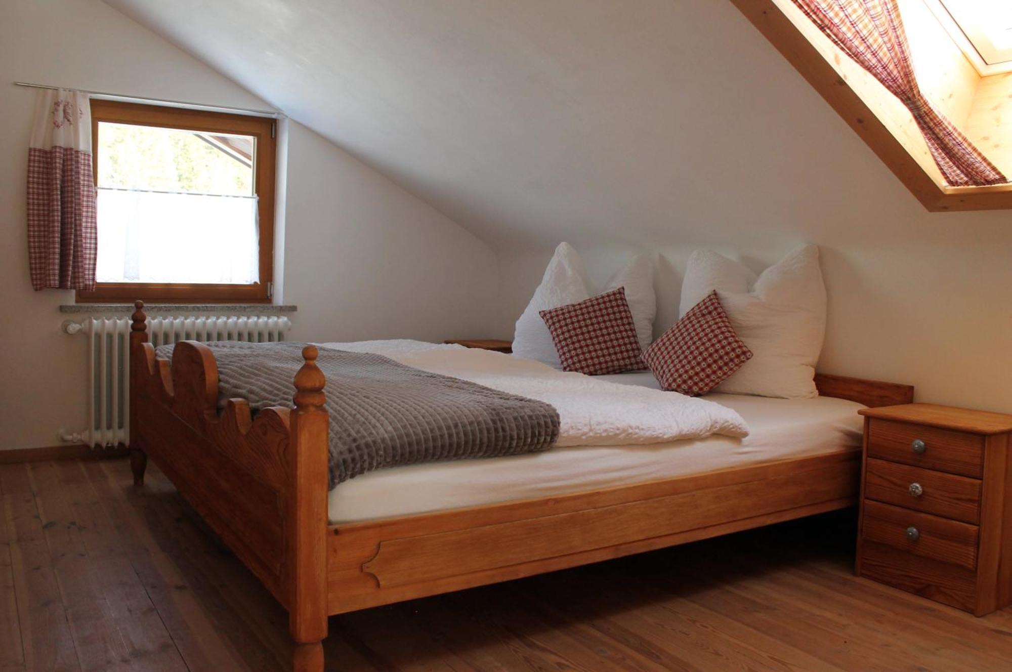 Berggasthof Karntner Alm Hotel มิทเทนวัลด์ ภายนอก รูปภาพ