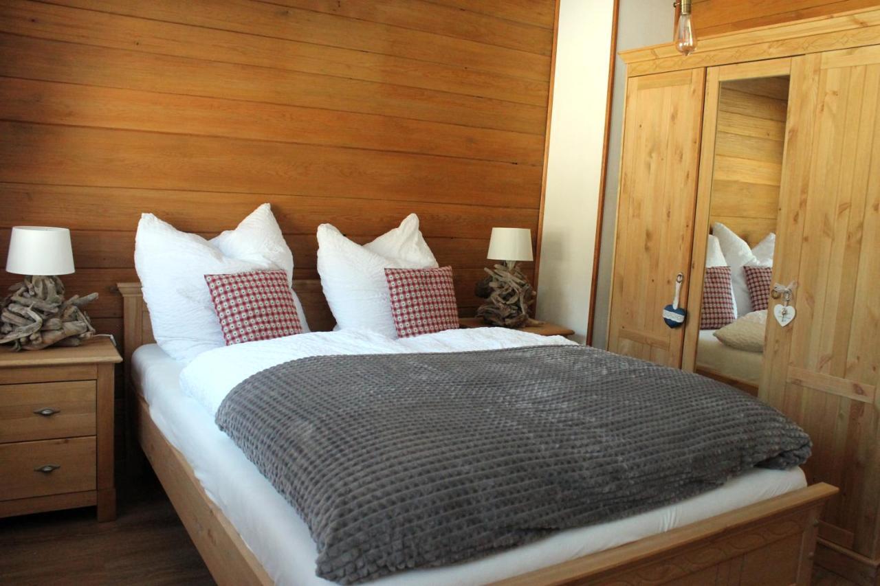 Berggasthof Karntner Alm Hotel มิทเทนวัลด์ ภายนอก รูปภาพ