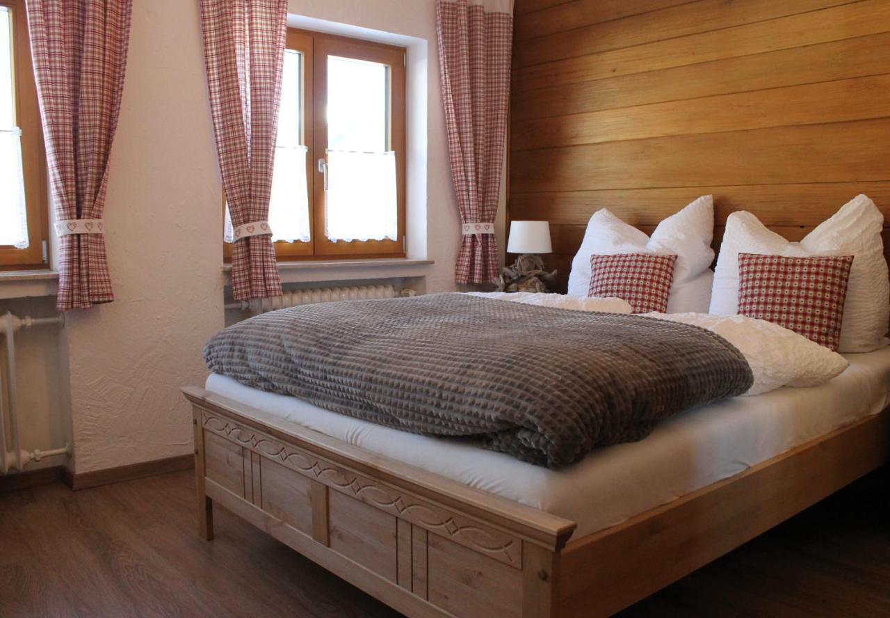 Berggasthof Karntner Alm Hotel มิทเทนวัลด์ ภายนอก รูปภาพ